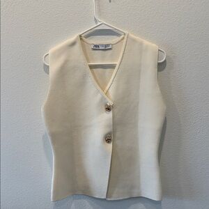 Zara Ivory Sleeveless Buttoned Top